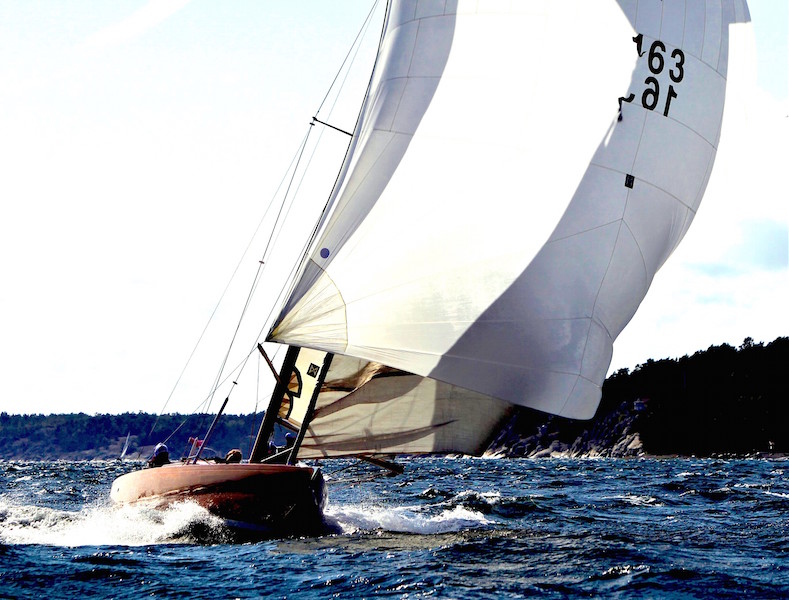 SK30 surf.JPG