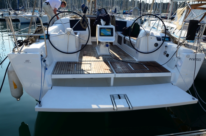 Dufour 412 D410sittbrunnny