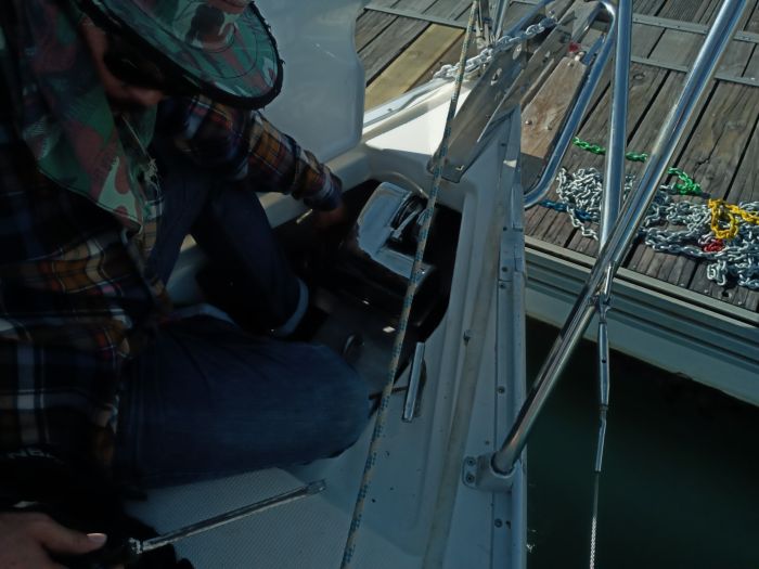 Samma ankarspel som Seaseas norska, fast här hette det Muir och kom från Australien. Här får det ett bättre fäste. ankarspel